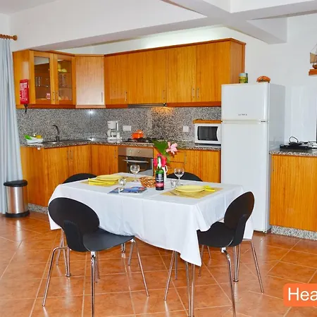 Apartment Villa Henriques *